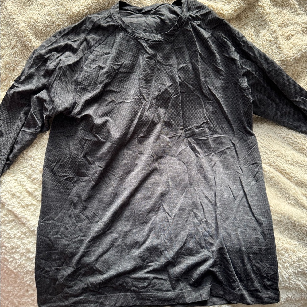 Men's Lululemon metal vent tech long sleeve